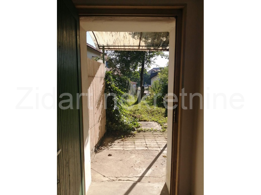 Будинок, 1313 м², 95 000$ — FAKTOR